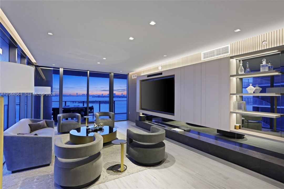 For Sale: $3,750,000 (4 beds, 5 baths, 2686 Square Feet)