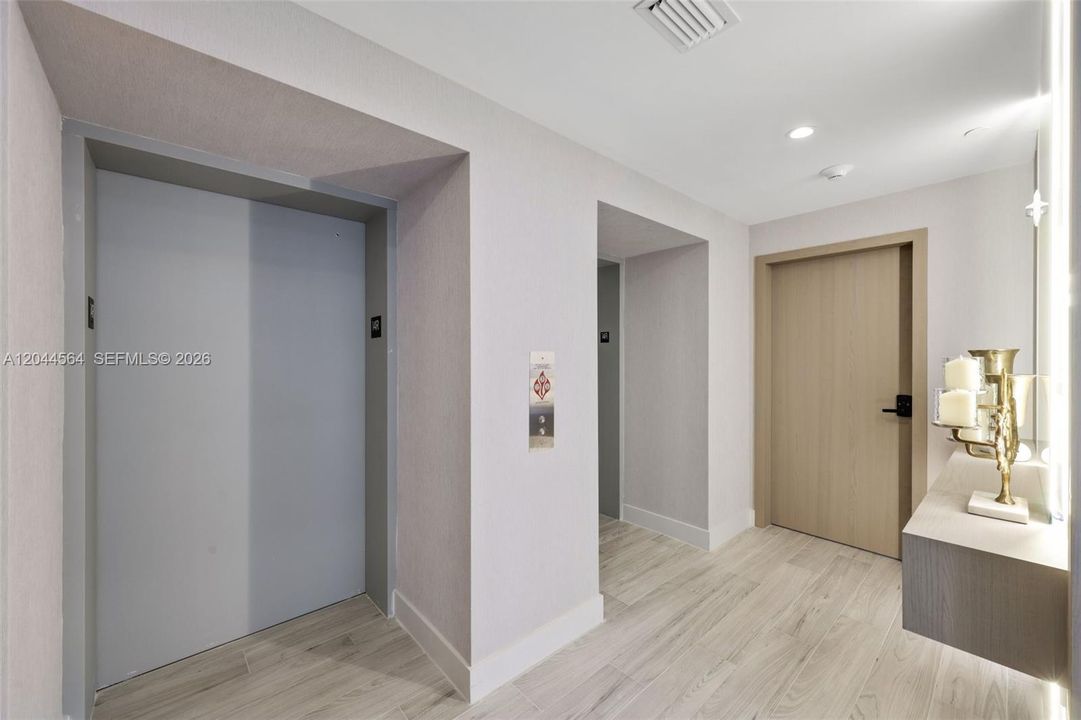 For Sale: $3,750,000 (4 beds, 5 baths, 2686 Square Feet)