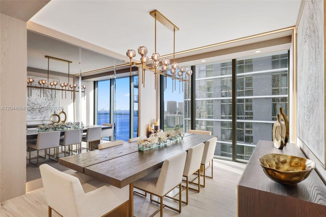 For Sale: $3,750,000 (4 beds, 5 baths, 2686 Square Feet)