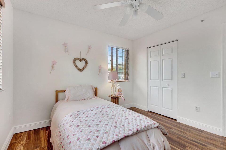 22 3rd Room