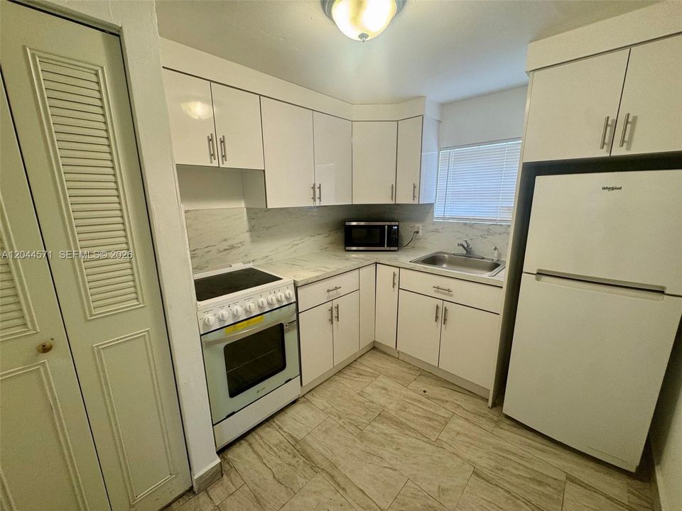 En Renta: $1,750 (1 camas, 1 baños, 850 Pies cuadrados)