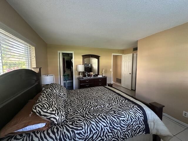 2615 NE 3rd Ct 112-Master Bedroom with w