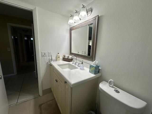 2615 NE 3rd Ct 112-Bathroom 2 (2)