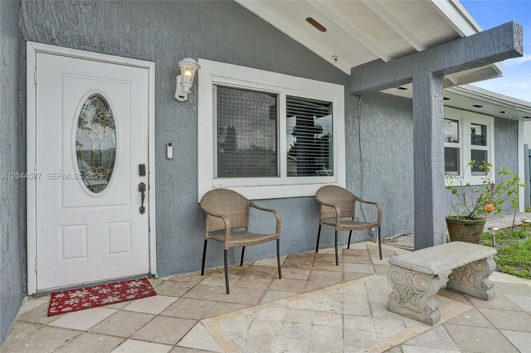 For Sale: $448,100 (4 beds, 2 baths, 1308 Square Feet)