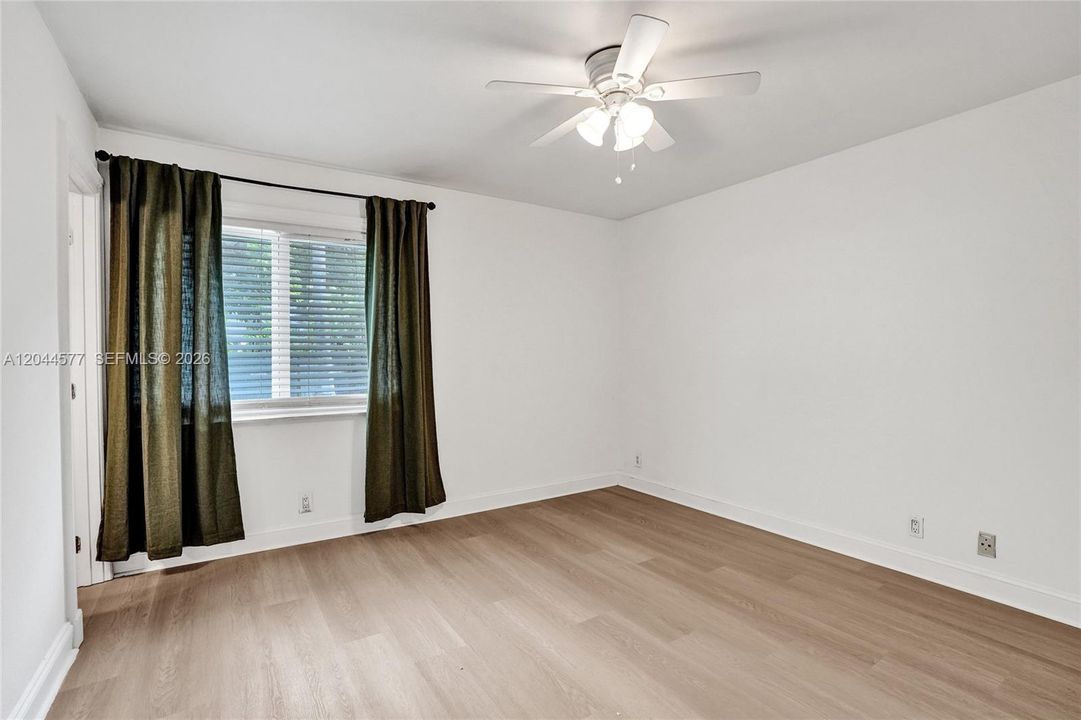 For Sale: $448,100 (4 beds, 2 baths, 1308 Square Feet)