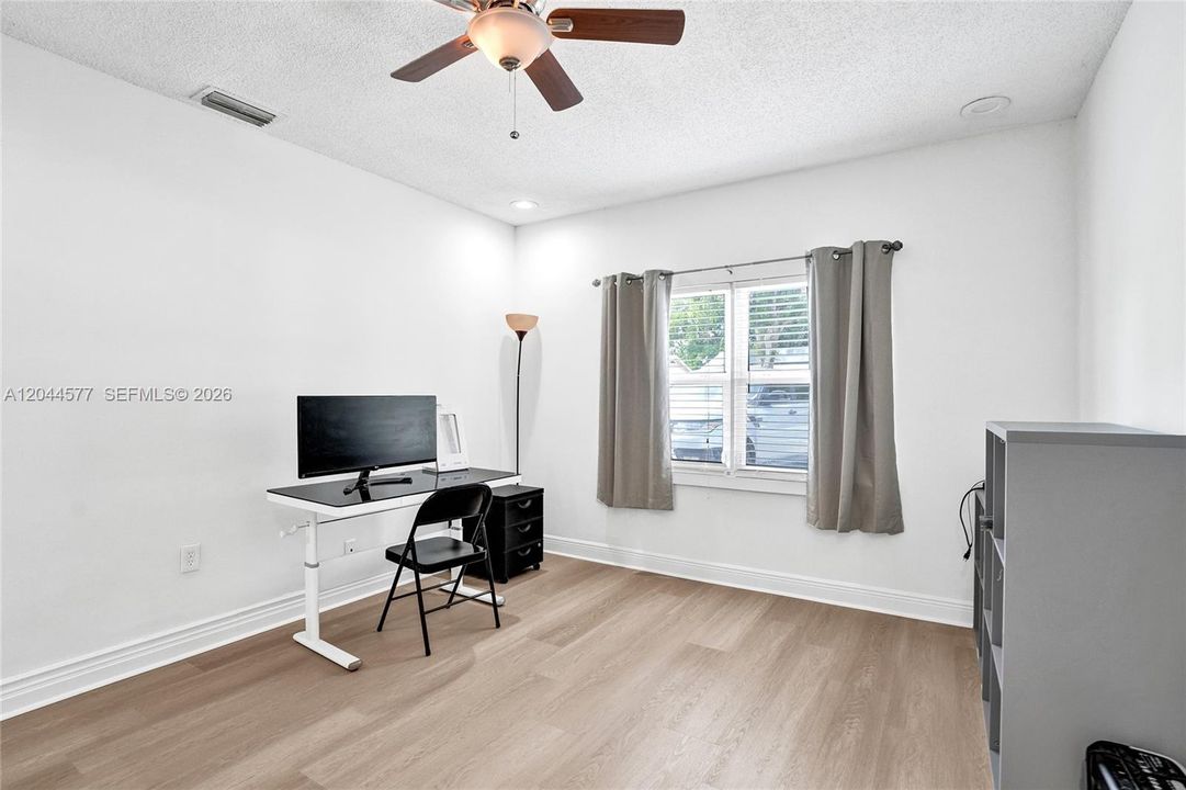 For Sale: $448,100 (4 beds, 2 baths, 1308 Square Feet)