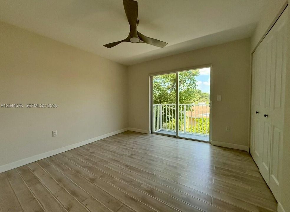В аренду: $3,400 (3 спален, 2 ванн, 1372 Квадратных фут)