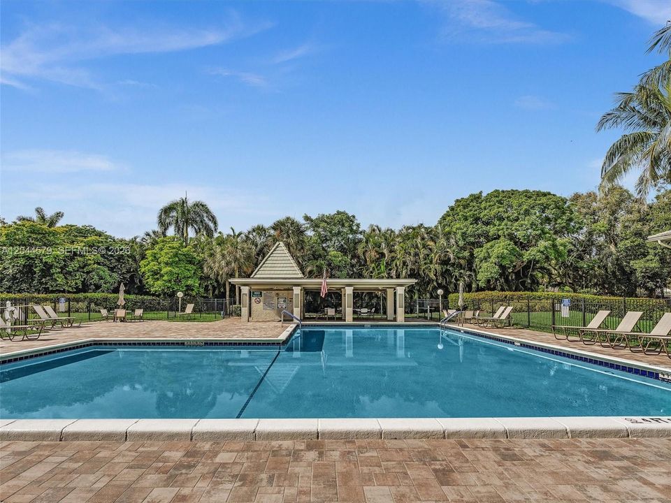 PRIVATE BAHAMA POOL