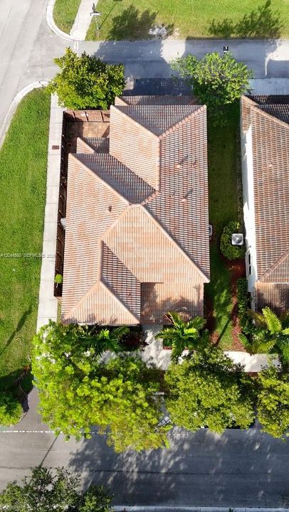 На продажу: $539,900 (3 спален, 2 ванн, 2263 Квадратных фут)