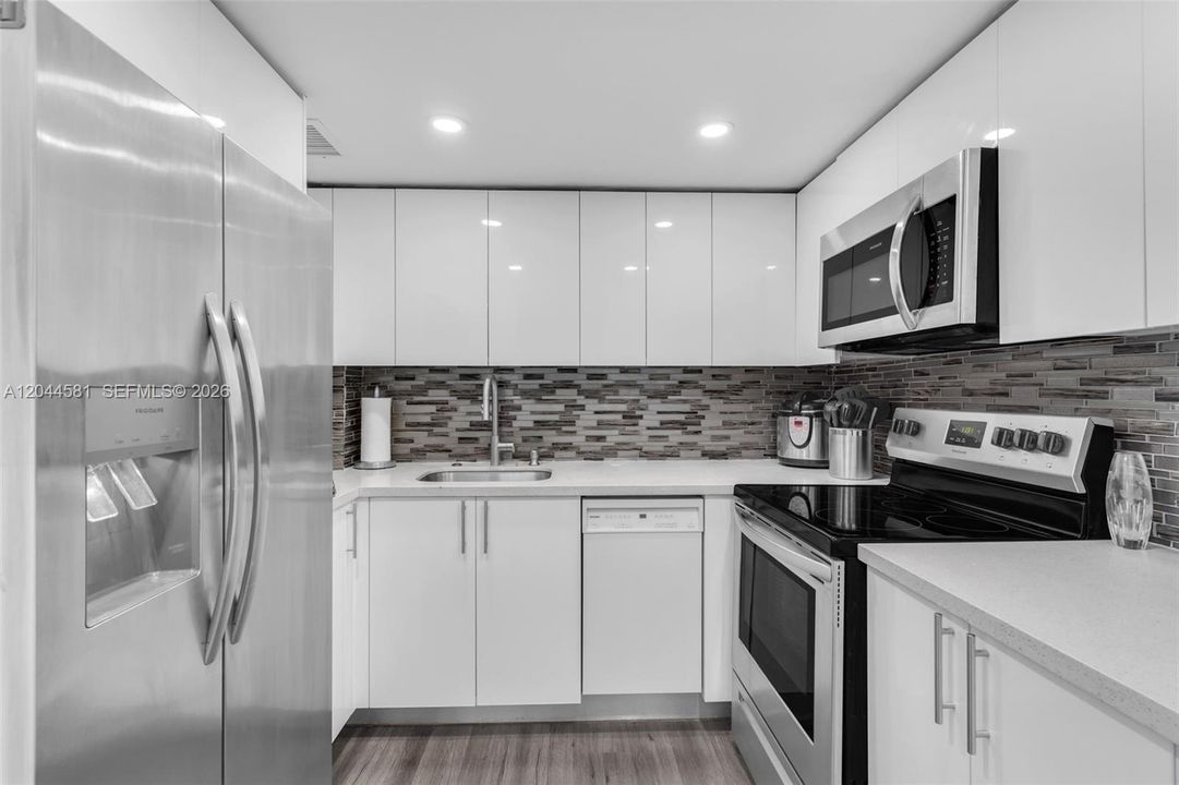 На продажу: $495,000 (3 спален, 2 ванн, 1181 Квадратных фут)