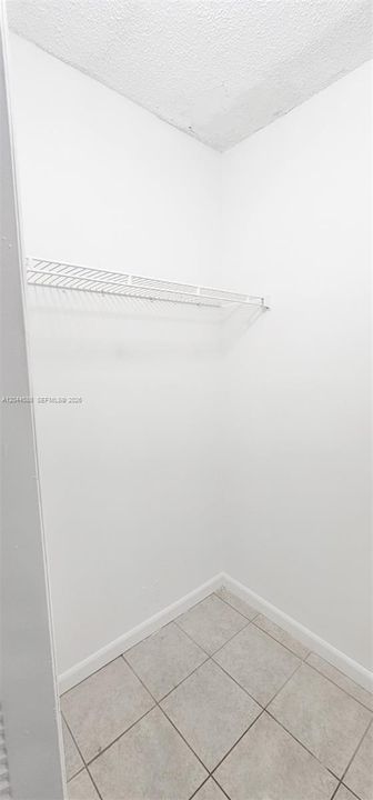 На продажу: $237,500 (2 спален, 2 ванн, 970 Квадратных фут)