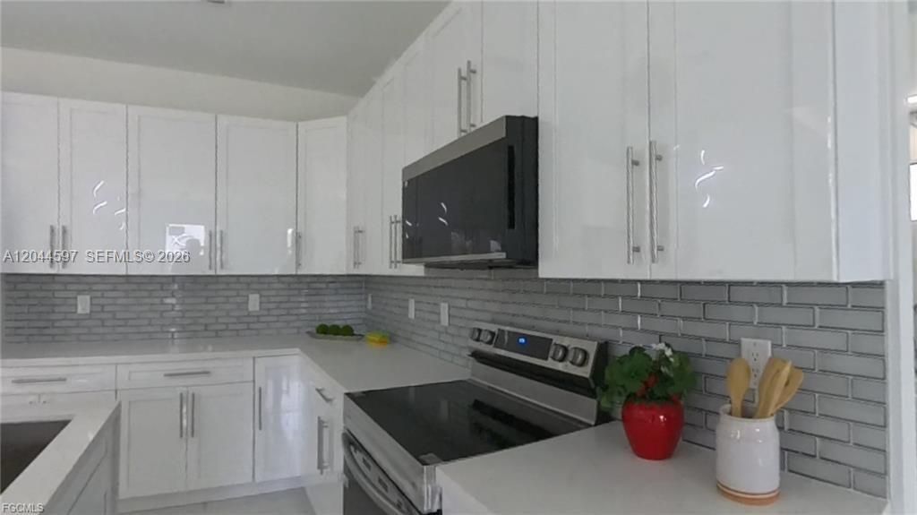 На продажу: $349,000 (3 спален, 2 ванн, 0 Квадратных фут)
