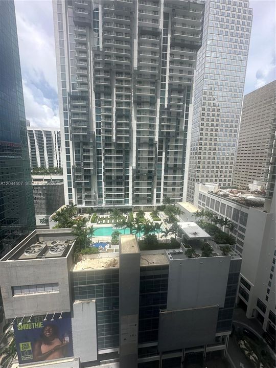 For Sale: $1,775,000 (2 beds, 2 baths, 1578 Square Feet)