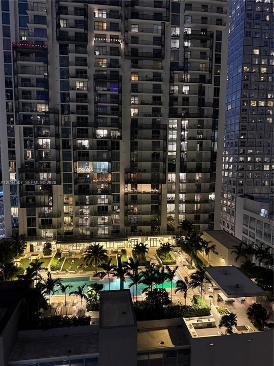 For Sale: $1,775,000 (2 beds, 2 baths, 1578 Square Feet)