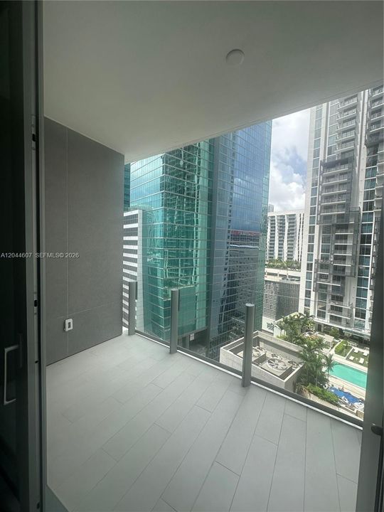 For Sale: $1,775,000 (2 beds, 2 baths, 1578 Square Feet)