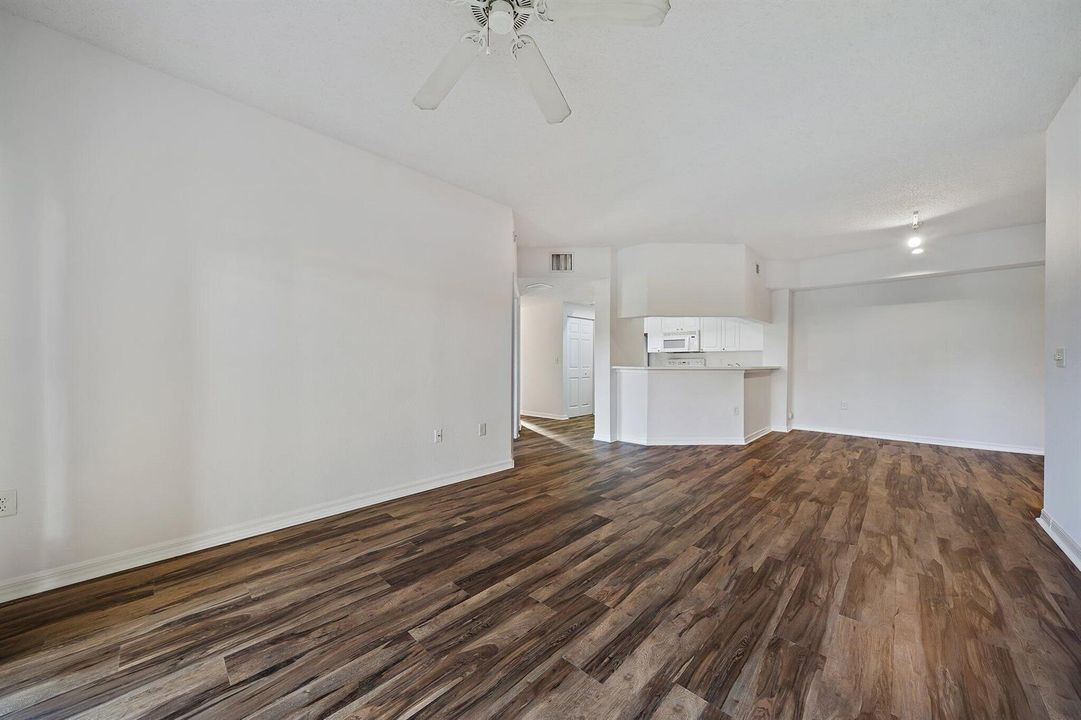 012-2725AnzioCt107-PalmBeachGardens-FL-S
