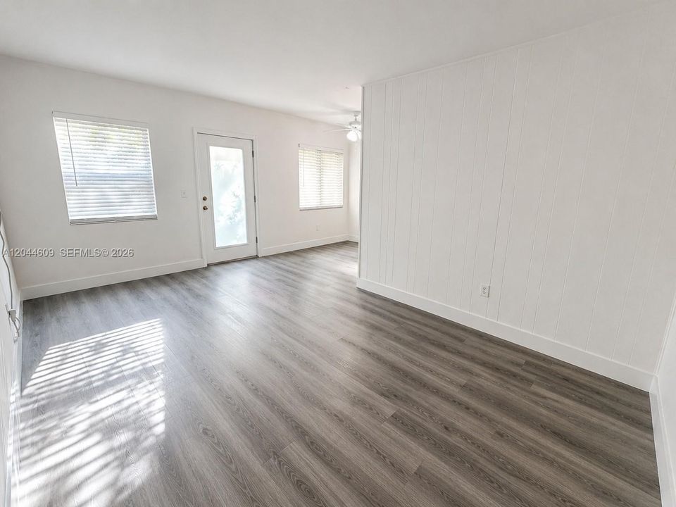 В аренду: $1,750 (1 спален, 1 ванн, 3588 Квадратных фут)