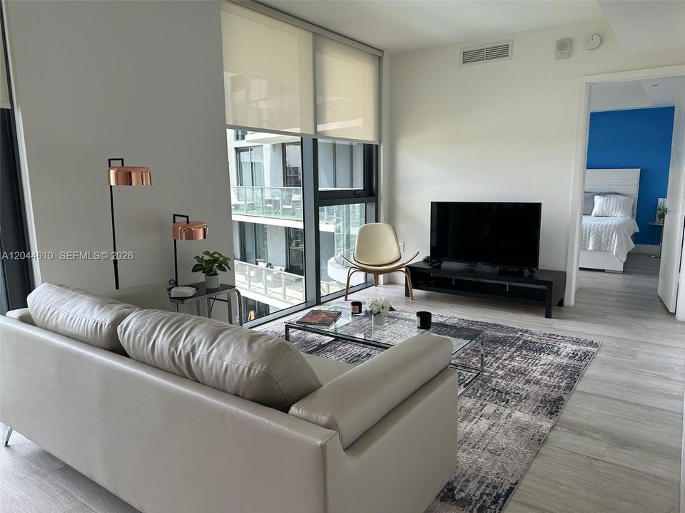For Rent: $4,500 (1 beds, 1 baths, 621 Square Feet)