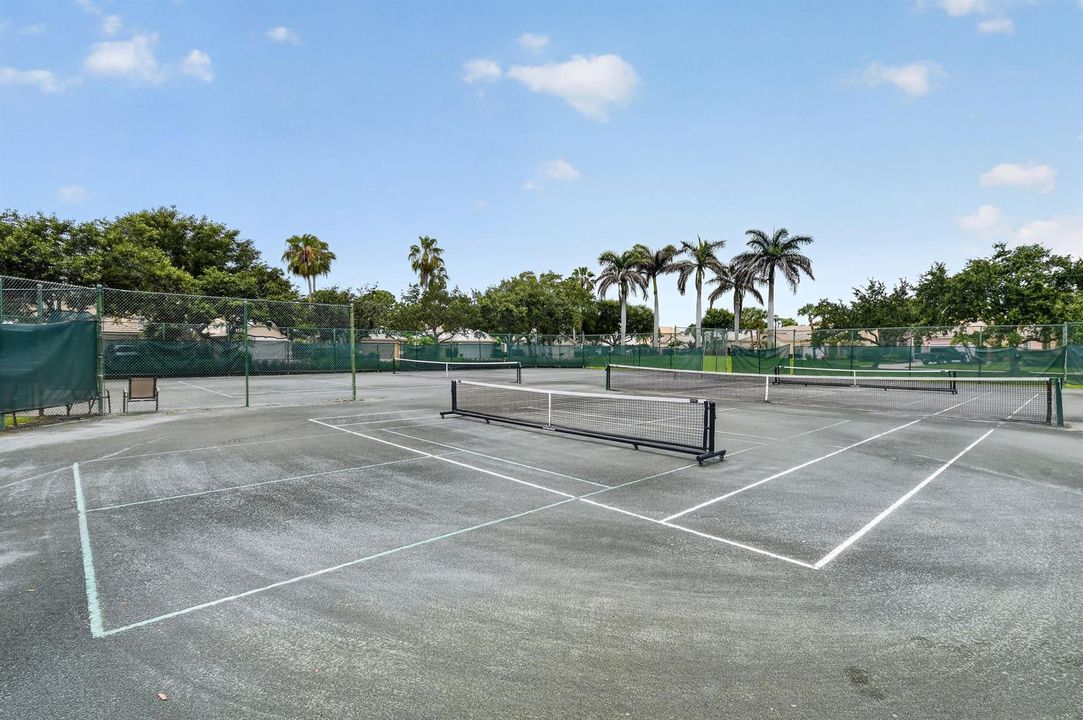Pickelball Courts