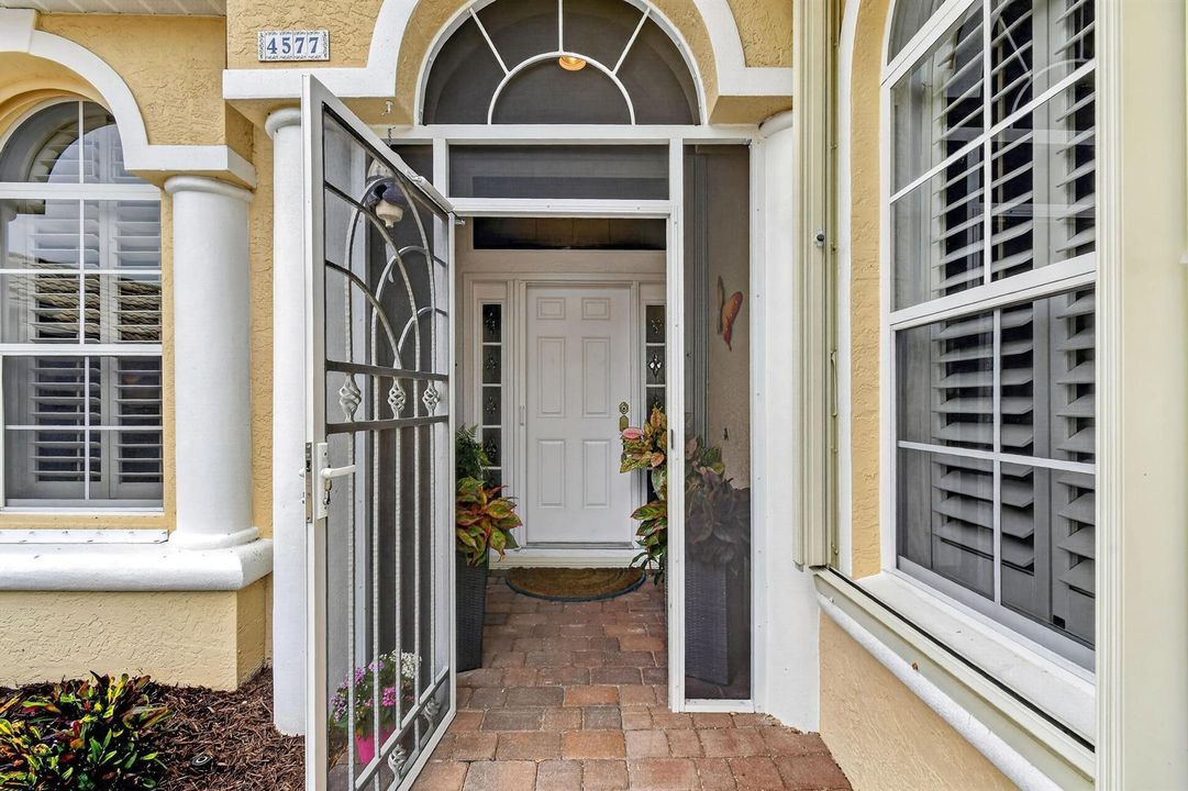 Screen Enclosed Front Entry