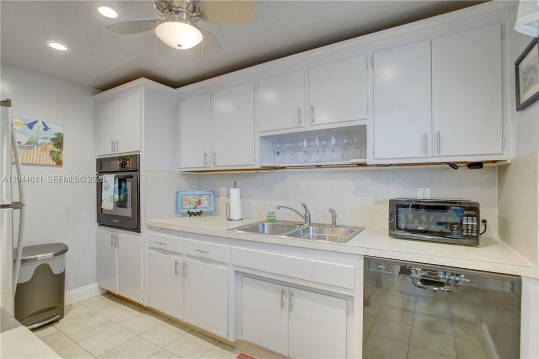 En Venta: $279,000 (1 camas, 1 baños, 850 Pies cuadrados)