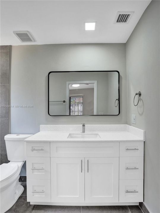 For Rent: $3,400 (3 beds, 2 baths, 1211 Square Feet)