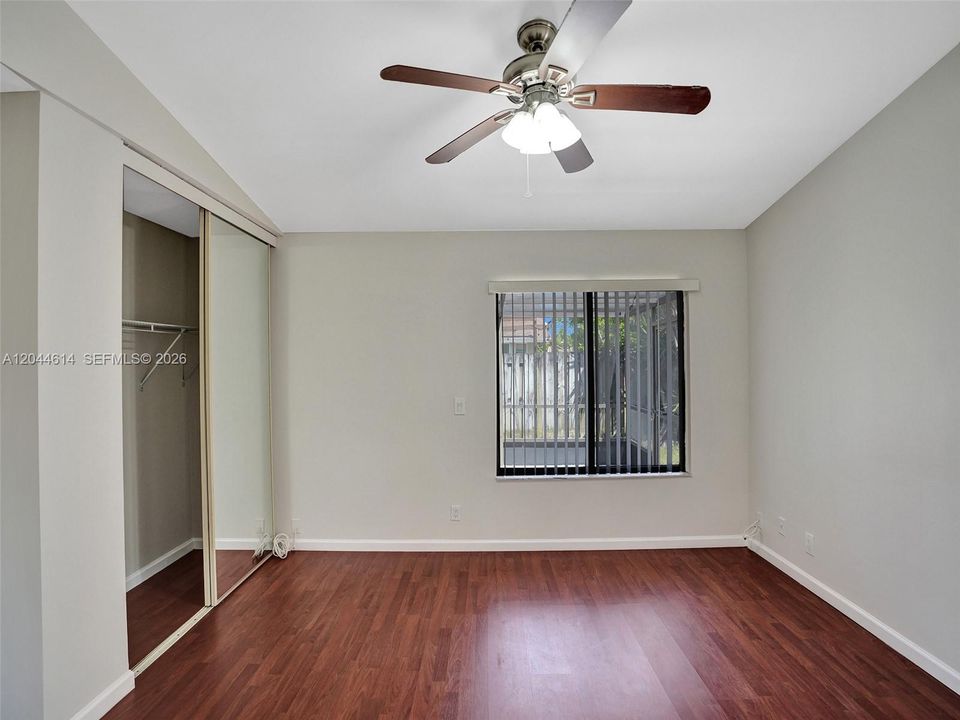 For Rent: $3,400 (3 beds, 2 baths, 1211 Square Feet)