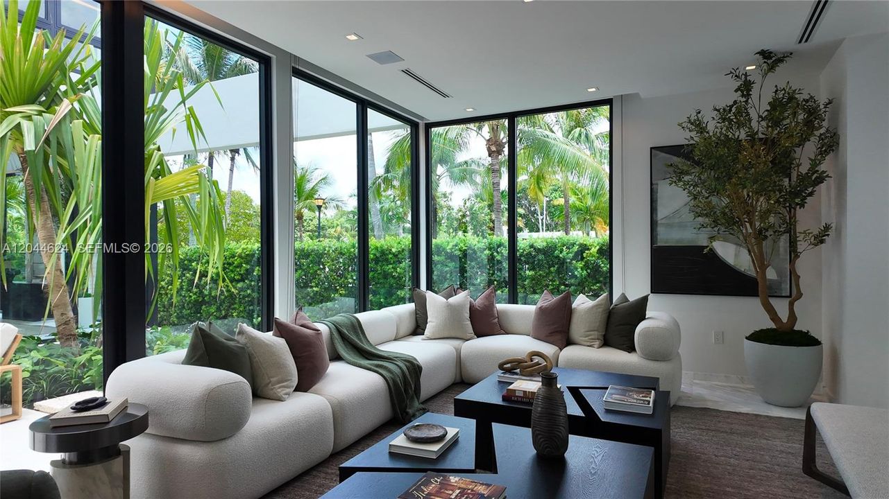 En Venta: $9,335,000 (6 camas, 6 baños, 5043 Pies cuadrados)