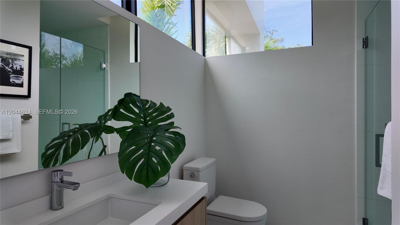 En Venta: $9,335,000 (6 camas, 6 baños, 5043 Pies cuadrados)