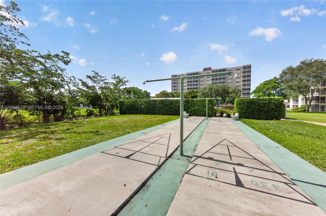 For Sale: $198,000 (2 beds, 2 baths, 900 Square Feet)