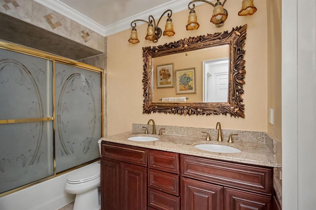 2nd Bathroom