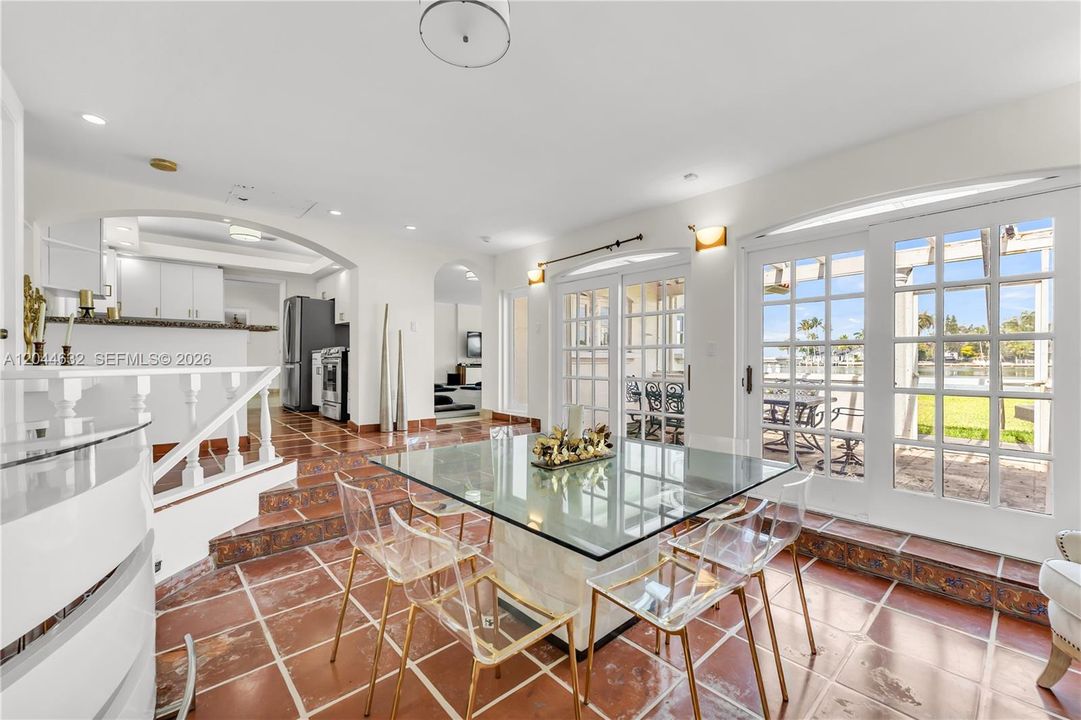 En Venta: $9,900,000 (3 camas, 2 baños, 2986 Pies cuadrados)