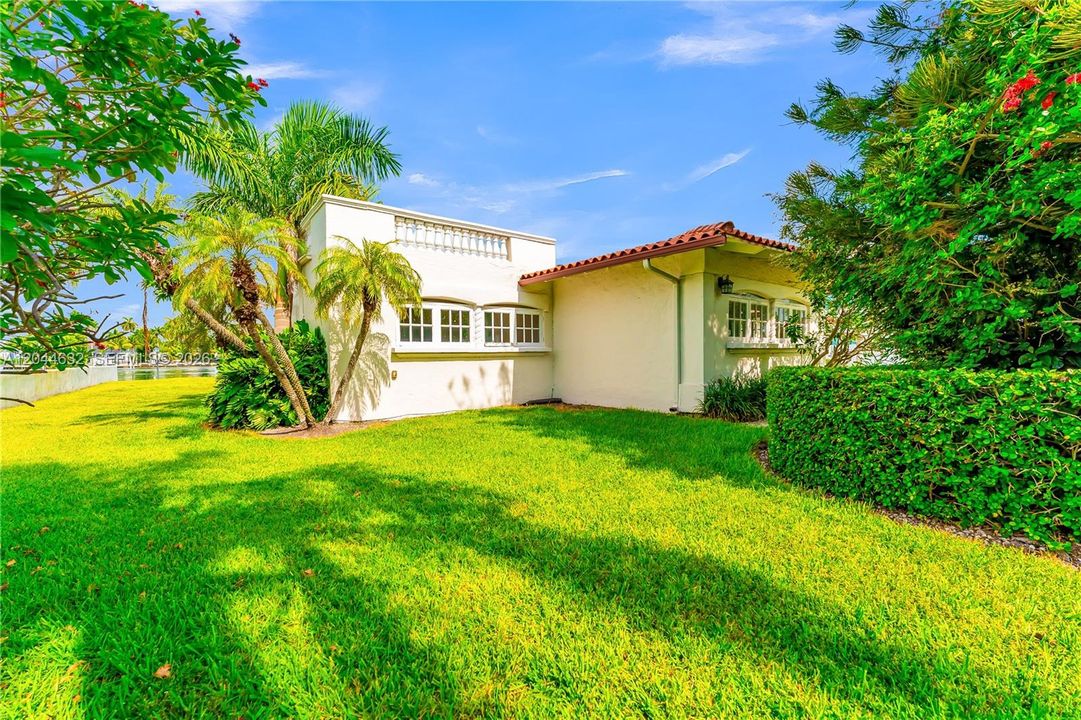 En Venta: $9,900,000 (3 camas, 2 baños, 2986 Pies cuadrados)