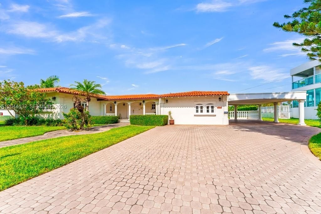 En Venta: $9,900,000 (3 camas, 2 baños, 2986 Pies cuadrados)
