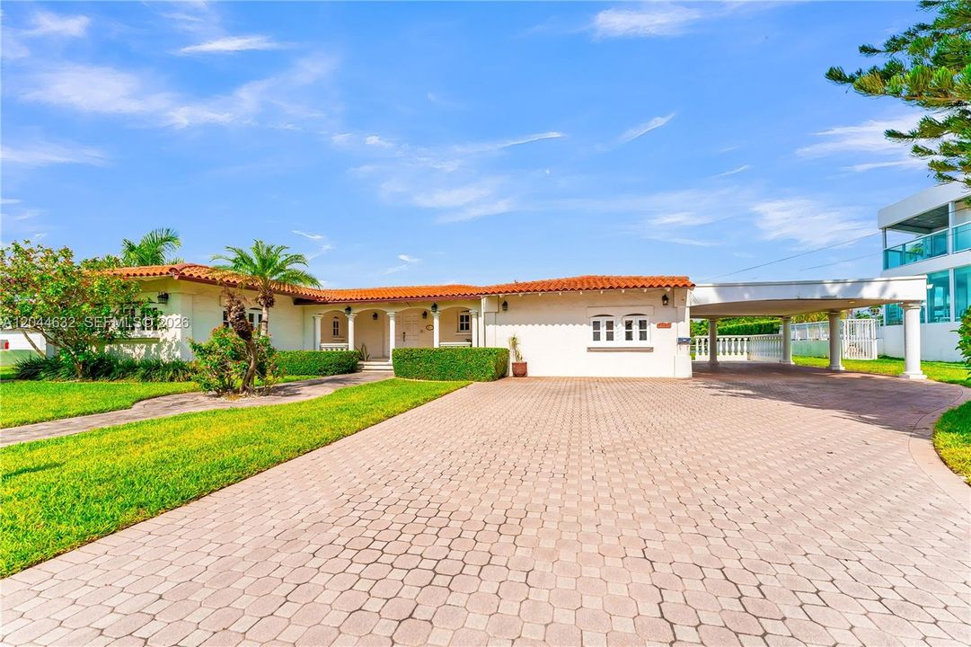 En Venta: $9,900,000 (3 camas, 2 baños, 2986 Pies cuadrados)