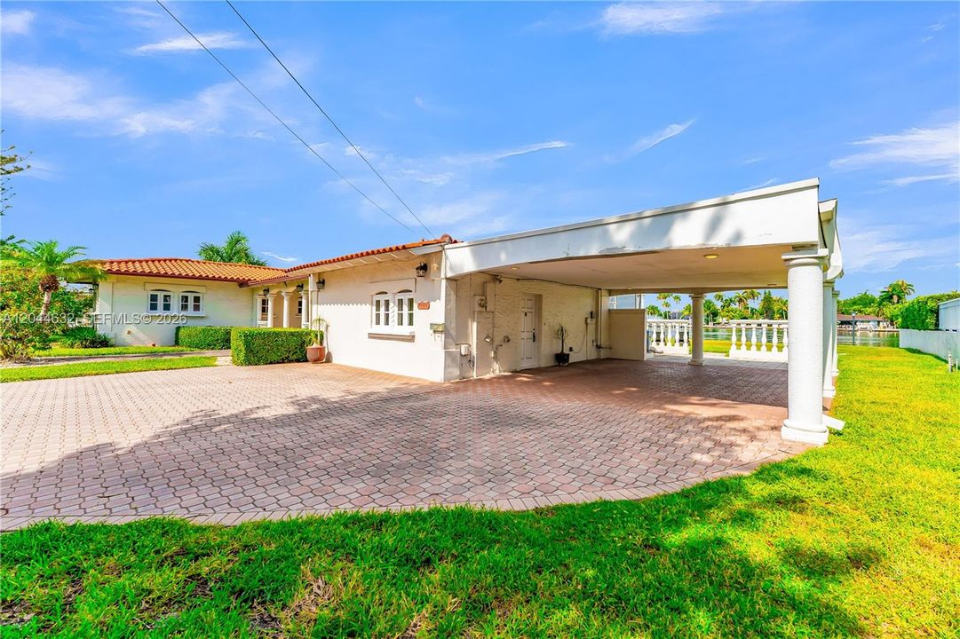 En Venta: $9,900,000 (3 camas, 2 baños, 2986 Pies cuadrados)