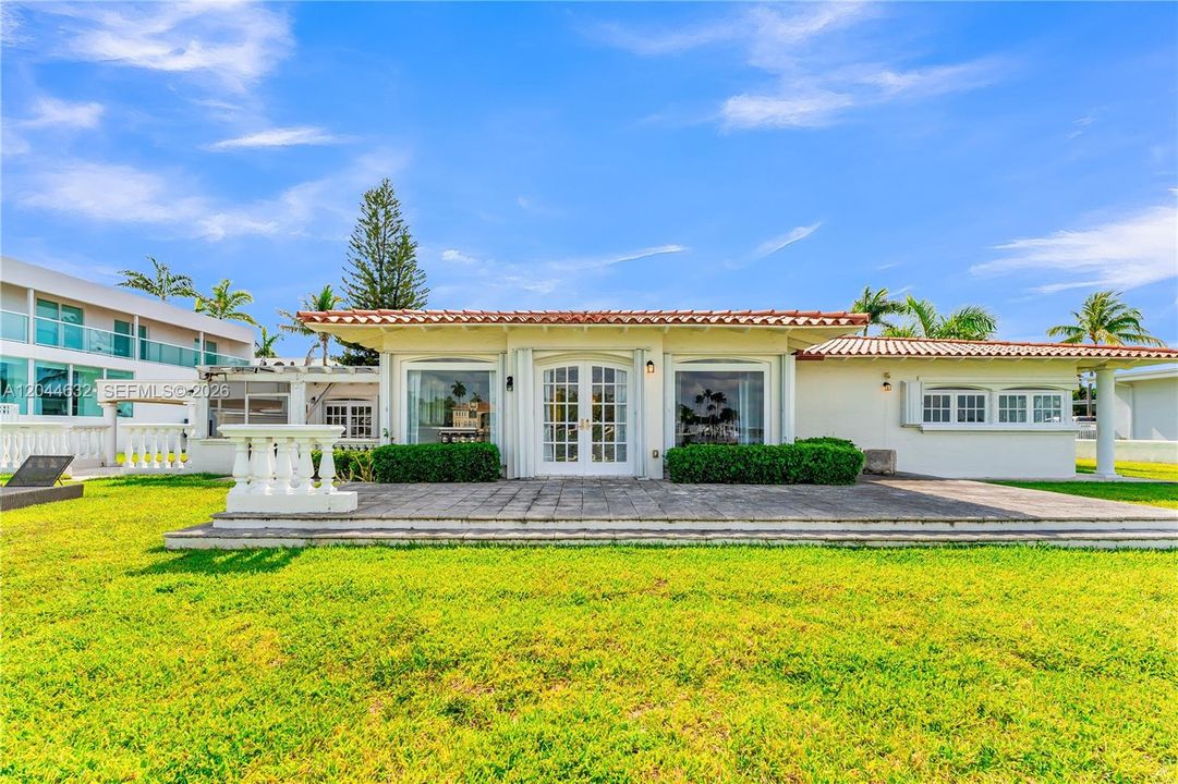 En Venta: $9,900,000 (3 camas, 2 baños, 2986 Pies cuadrados)