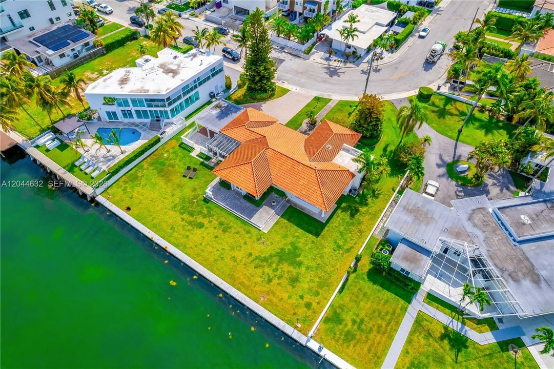 En Venta: $9,900,000 (3 camas, 2 baños, 2986 Pies cuadrados)