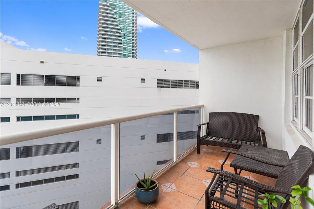 En Venta: $525,000 (2 camas, 2 baños, 1250 Pies cuadrados)