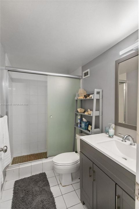 En Venta: $525,000 (2 camas, 2 baños, 1250 Pies cuadrados)