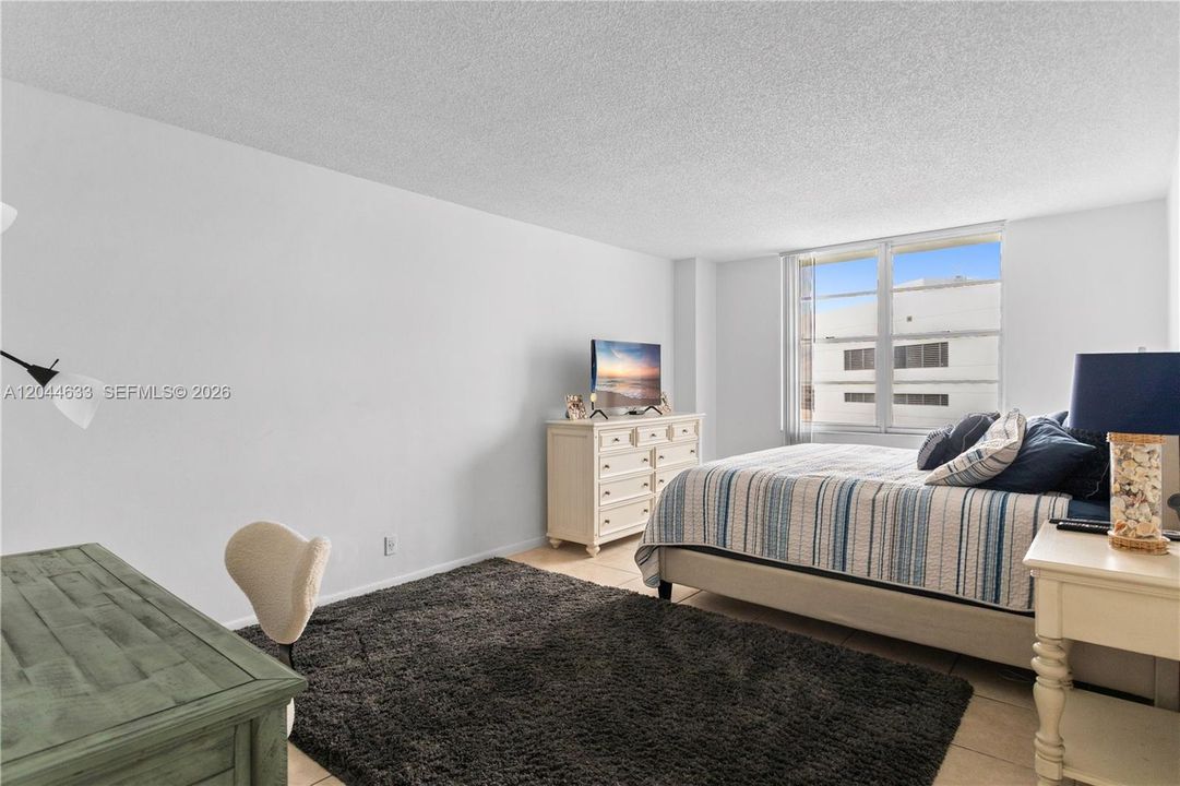 En Venta: $525,000 (2 camas, 2 baños, 1250 Pies cuadrados)