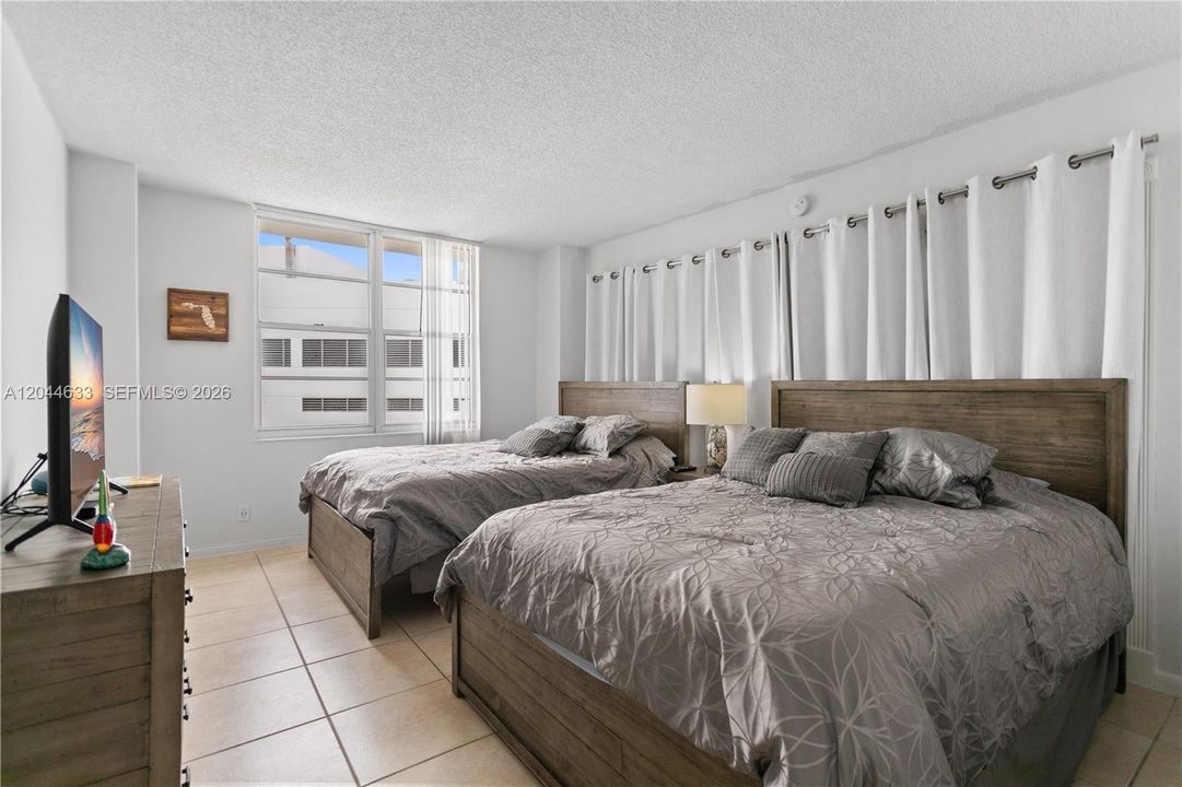En Venta: $525,000 (2 camas, 2 baños, 1250 Pies cuadrados)