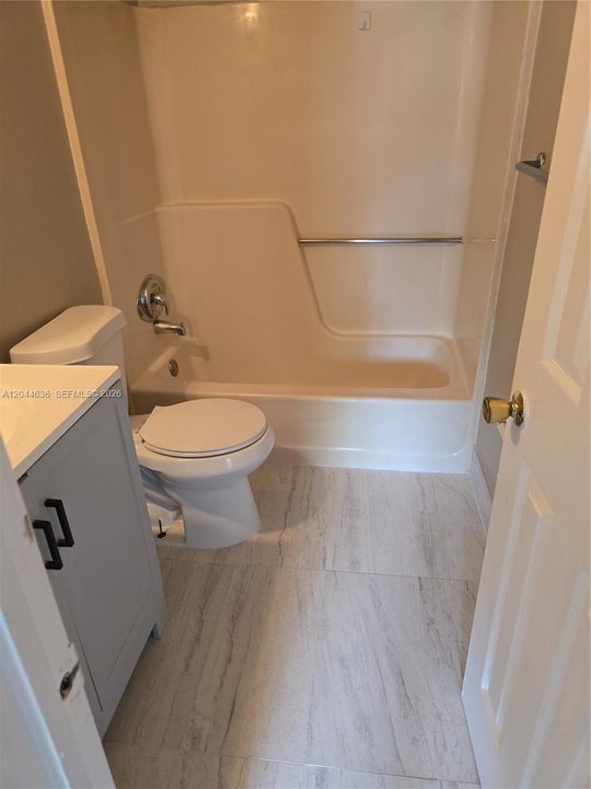 For Sale: $345,000 (3 beds, 2 baths, 1403 Square Feet)
