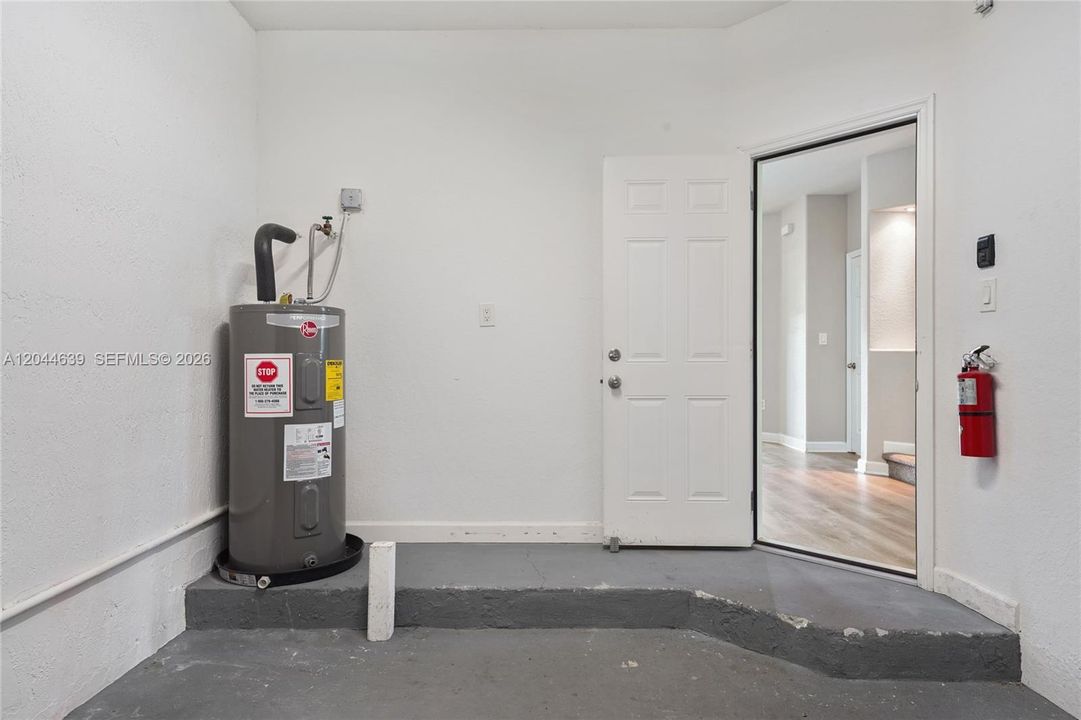 For Sale: $615,000 (4 beds, 2 baths, 1894 Square Feet)