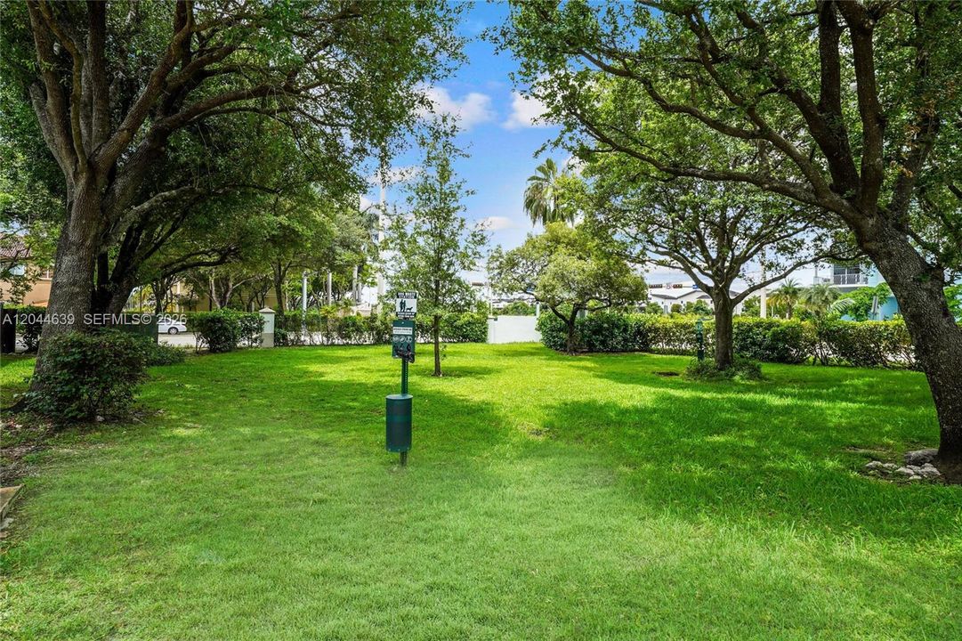 For Sale: $615,000 (4 beds, 2 baths, 1894 Square Feet)