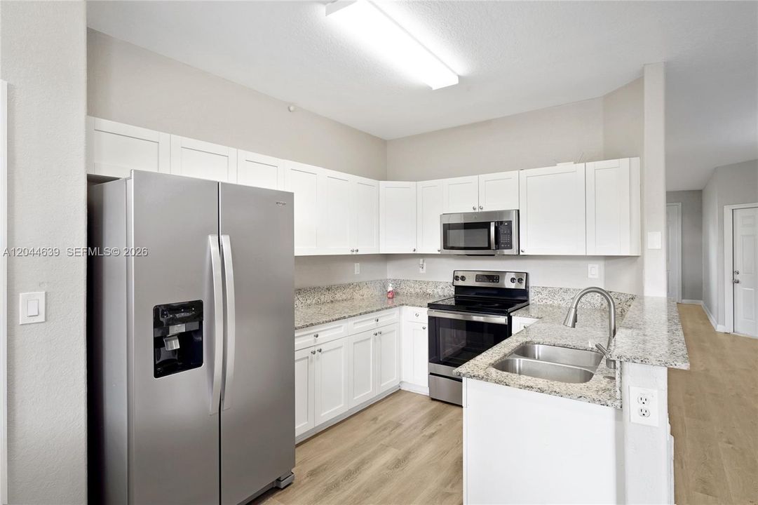 For Sale: $615,000 (4 beds, 2 baths, 1894 Square Feet)