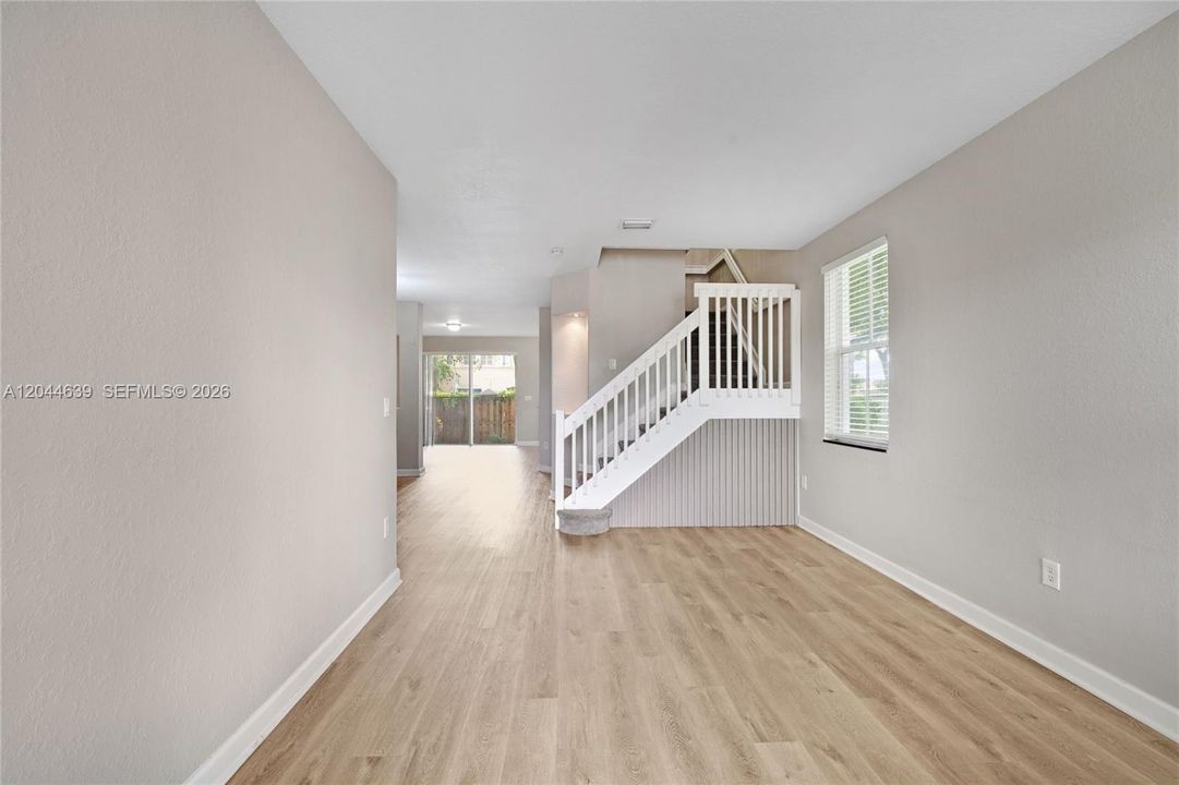 For Sale: $615,000 (4 beds, 2 baths, 1894 Square Feet)