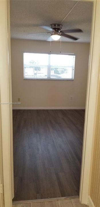 В аренду: $1,400 (1 спален, 1 ванн, 640 Квадратных фут)