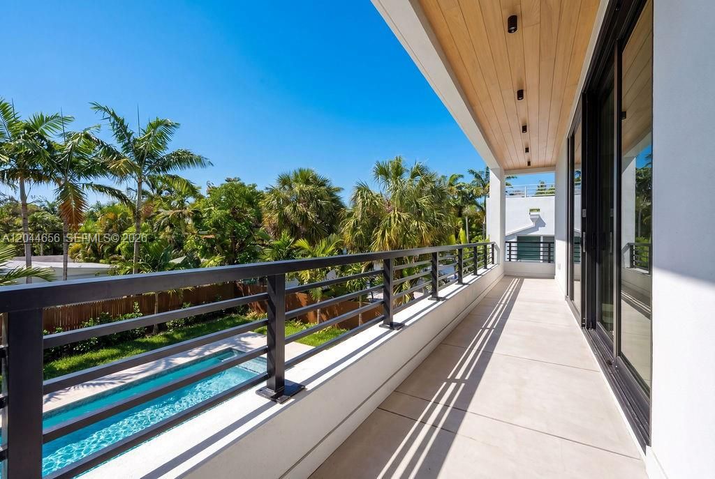 For Rent: $36,000 (5 beds, 7 baths, 0 Square Feet)