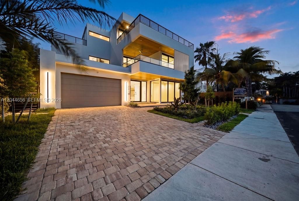 For Rent: $36,000 (5 beds, 7 baths, 0 Square Feet)